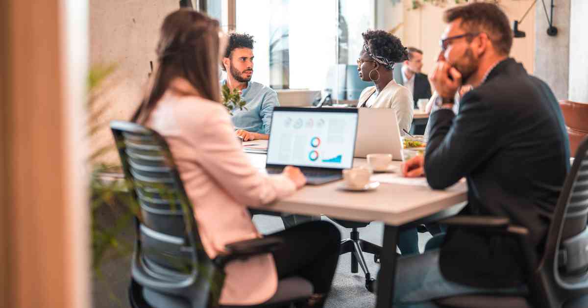 Agência de automação com IA para PMEs: como vender e entregar